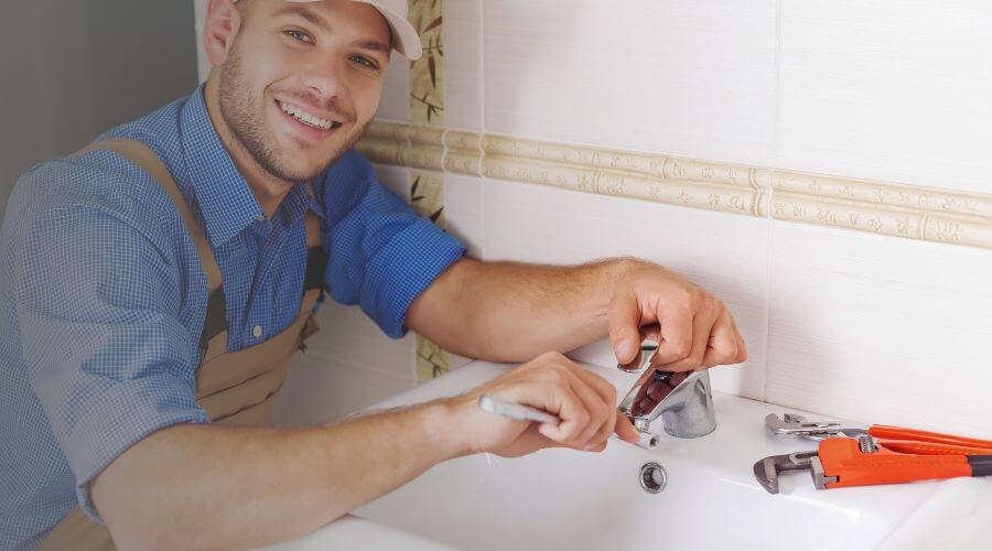 Expert burst pipe repair services in Belmont, OH